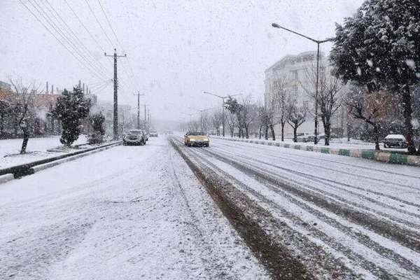 -جادههای-مواصلاتی-زنجان-لغزنده-است-
