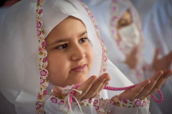 جشن-تکلیف-دختران-دانشآموز-زنجانی