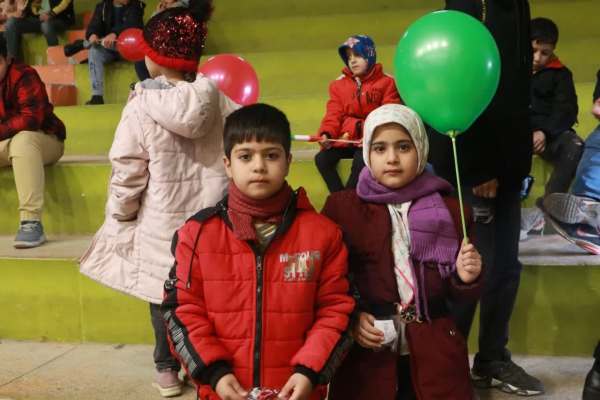 برپایی-جشن-انقلاب-سفیران-نشاط-در-زنجان-