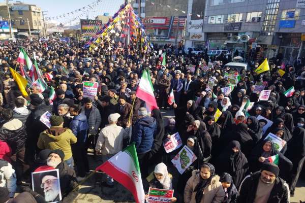 نمایش-اقتدار-ابهریها-در-راهپیمایی-۲۲-بهمن