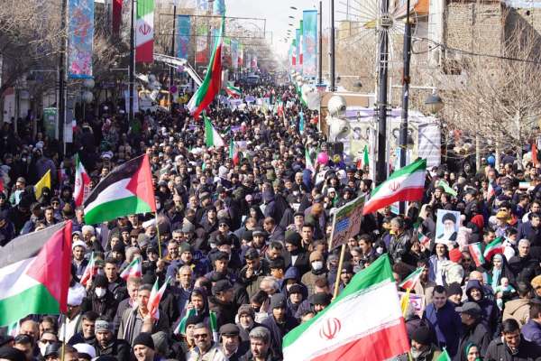 حماسه-حضور-زنجانیها-در-راهپیمایی-۲۲-بهمن