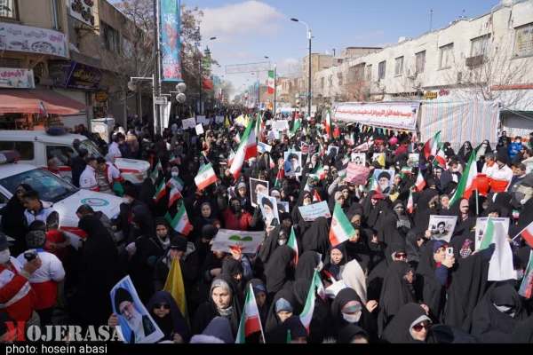 حضور-گرمابخش-زنجانیها-در-راهپیمایی-۲۲-بهمن