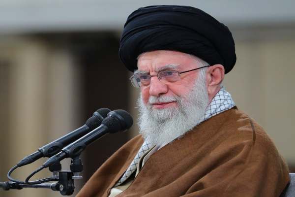 تذکر-سنگین-رهبر-تأملبرانگیز-است