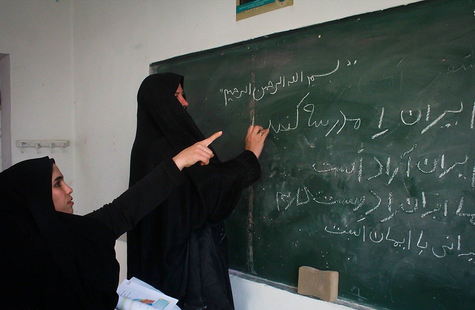 سوادآموزی-همراه-با-مهارتمحوری-پیگیری-میشود-