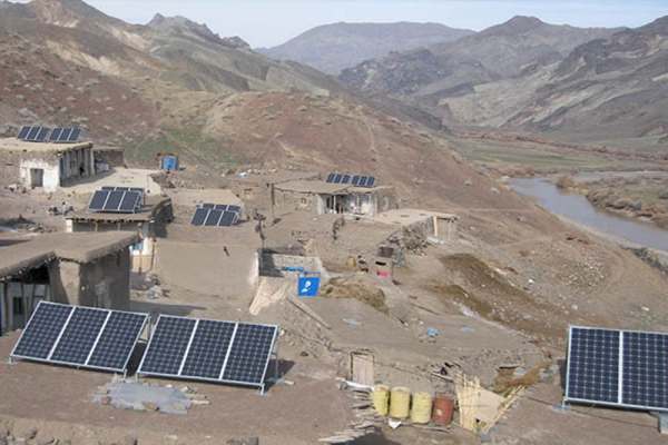 توسعه-نیروگاههای-خورشیدی-در-روستاهای-زنجان