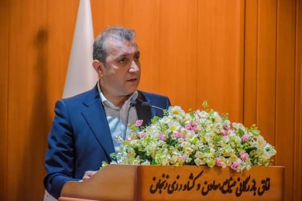 صادرکنندگان-همچنان-درگیر-صدور-بخشنامههای-لحظهای-هستند
