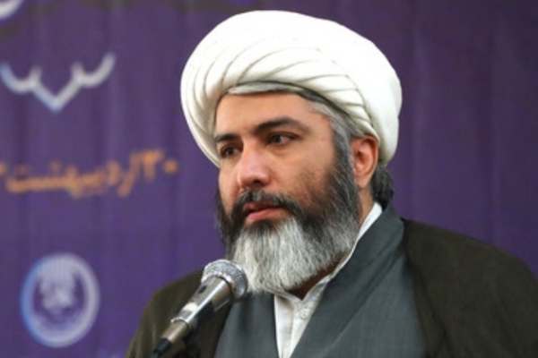 فعالیت-دینی-در-جامعه-مورد-توجه-قرار-گیرد