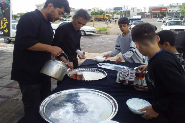 برپایی-ایستگاه-صلواتی-برای-رئیس-جمهور-شهید-در-زنجان