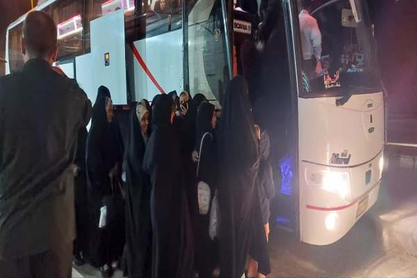وصف-زیبای-زائران-خرمدره-از-ویژگیهای-امام-ربانی