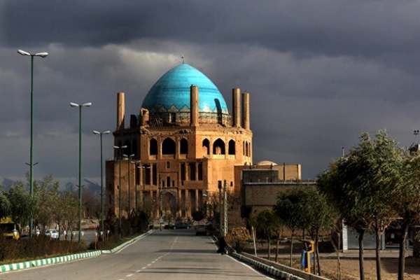 میراث-فرهنگی-سلطانیه-در-کنار-مردم-باشد-