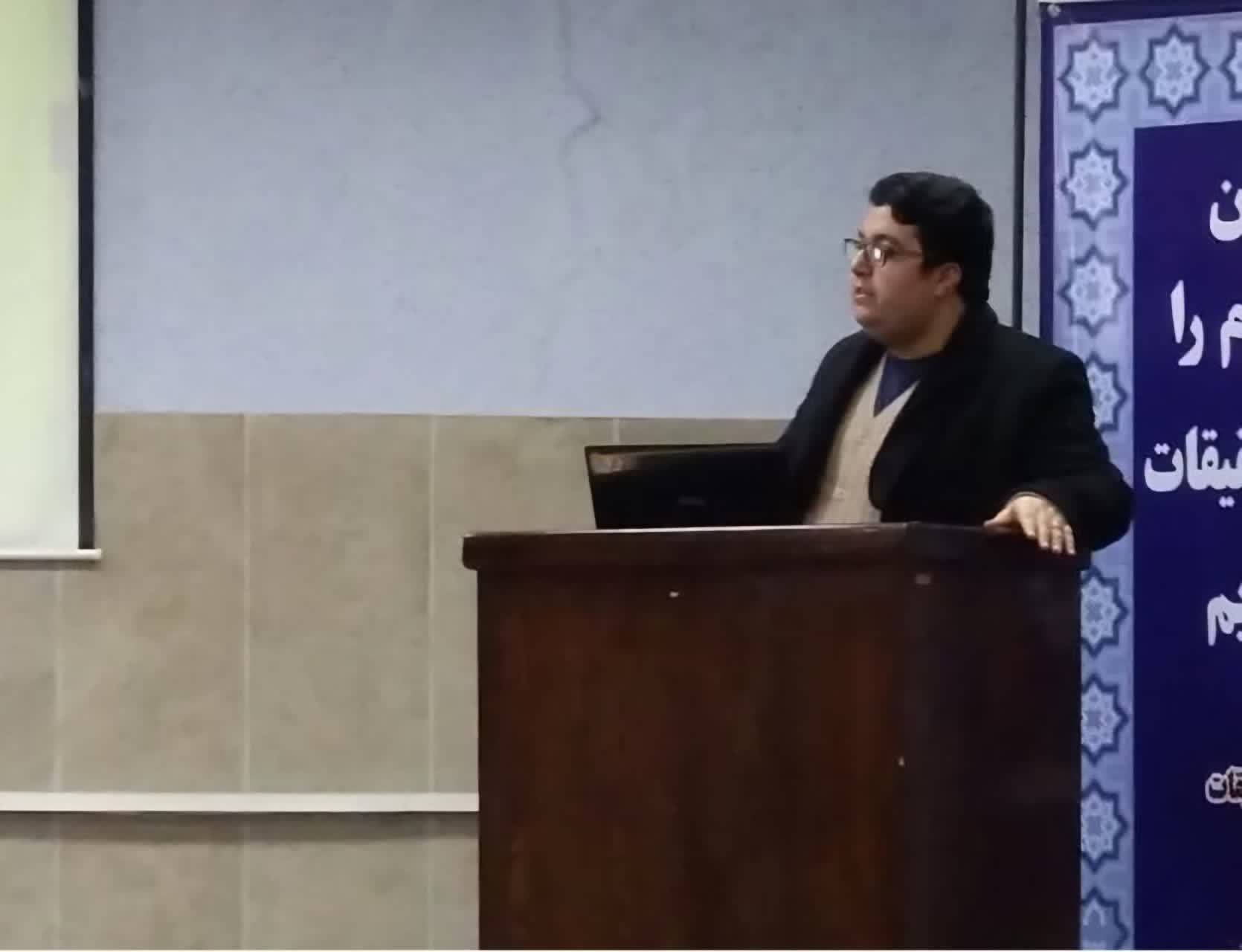 لزوم-الگوگیری-دولت-از-سیاست-خارجی-عزتمندانه