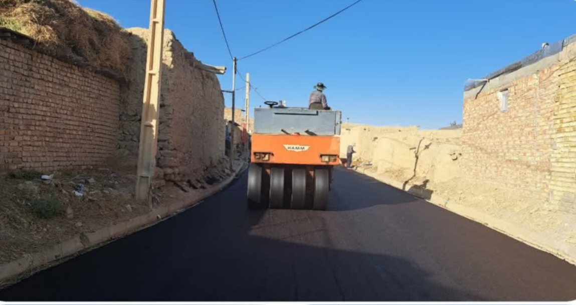 انجام-آسفالتریزی-معابر-روستای-اورجک