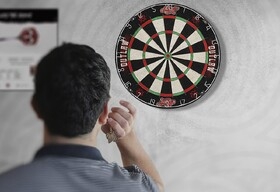 مسابقات-دارت-و-فوتبال-روی-میز-برگزار-شد