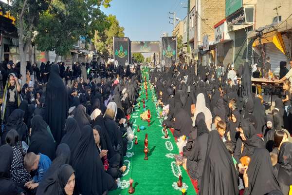 برپایی-بزرگترین-سفره-حضرت-رقیه-(س)-در-زنجان