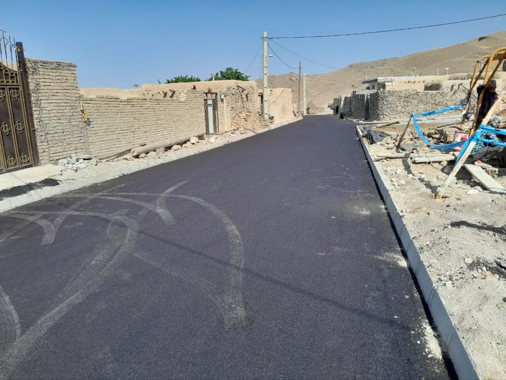 آسفالتریزی-۲۳-روستا-در-ماهنشان