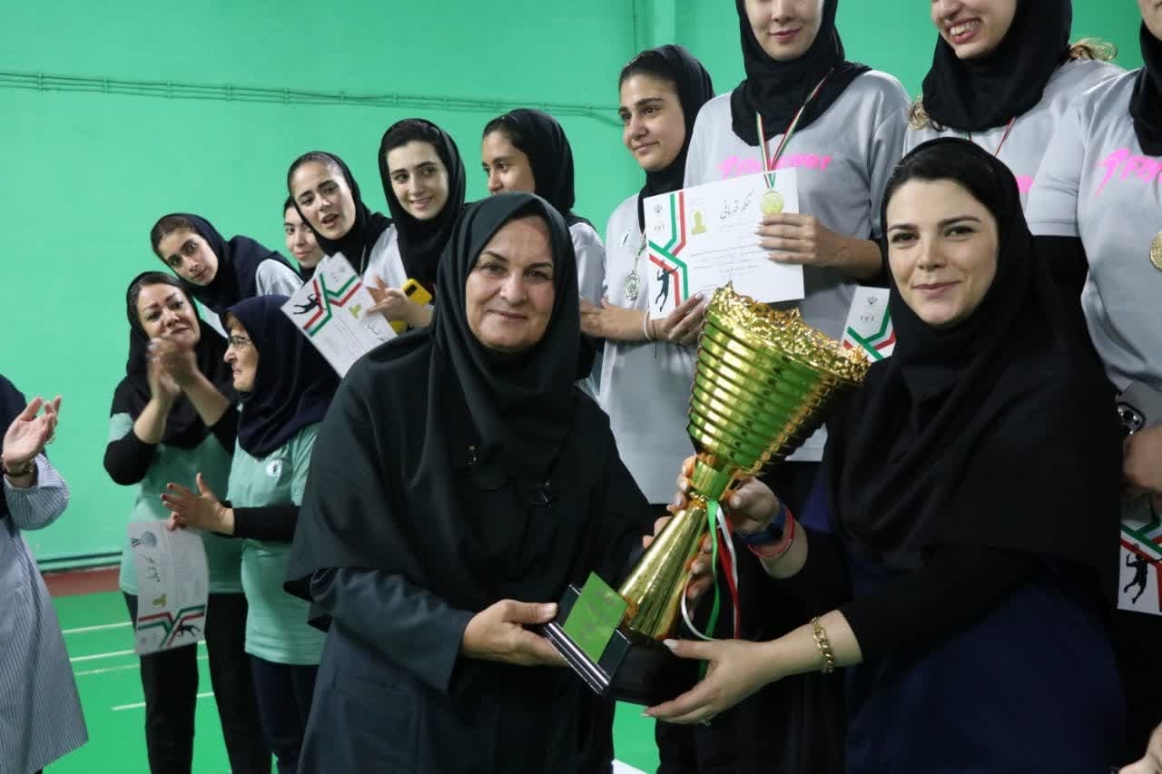 بانوان-بدمینتونباز-زنجانی-قهرمان-شدند-