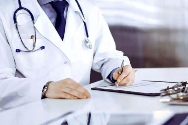 پزشکان-قلب-تپنده-سلامتی-جامعه-هستند
