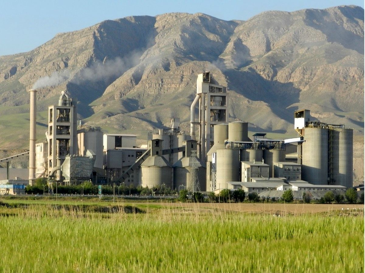 آغاز-عملیات-کاهش-آلایندههای-زیستمحیطی-سیمان-زنجان