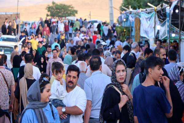 برگزاری-سومین-جشنواره-انگور-در-ابهر-