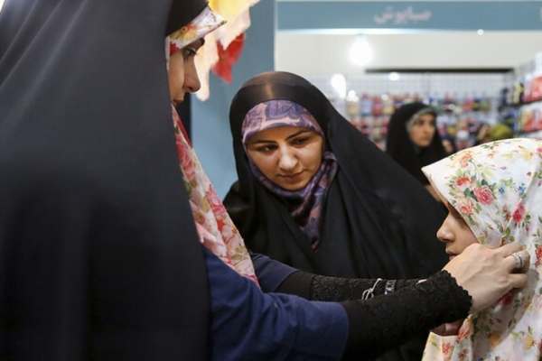 بیثباتی-در-جامعه-با-تاثیرپذیری-از-پوشش-غربی-