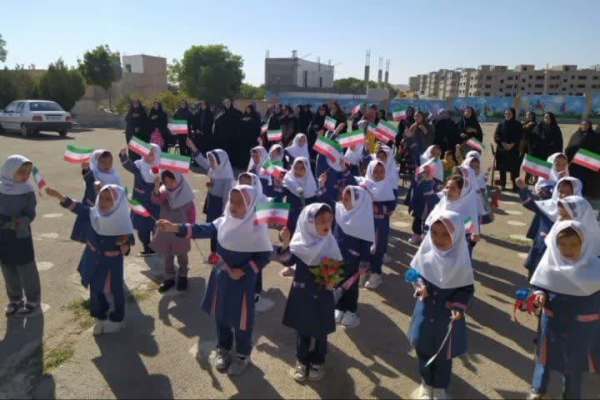 برگزاری-جشن-شکوفهها-در-خدابنده