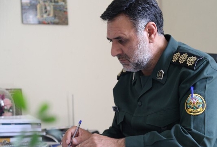 جمعآوری-۱۲-هزار-جلد-کتاب-دفاعمقدس-