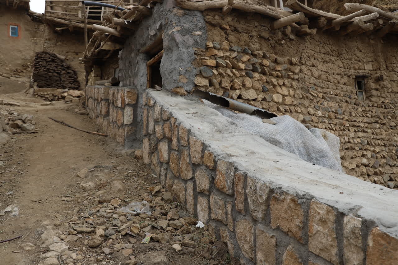 مرمت-روستای-قوزلو-در-ماهنشان-انجام-میشود