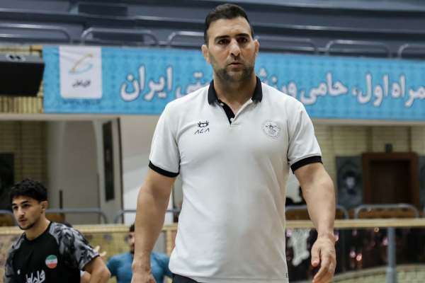 قاسمپور-در-جنگ-فرصتها-و-لحظههاست