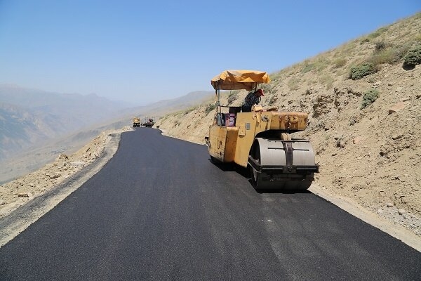 آسفالتریزی-راه-روستای-چرگر-بعد-از-سالها