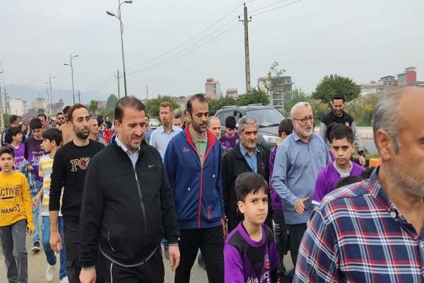 برگزاری-همایش-بزرگ-پیادهروی-خانوادگی-در-ابهر
