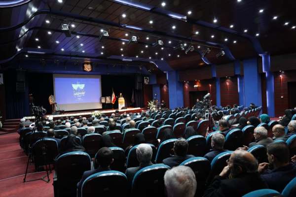 تقریظ-کتاب-در-زنجان-