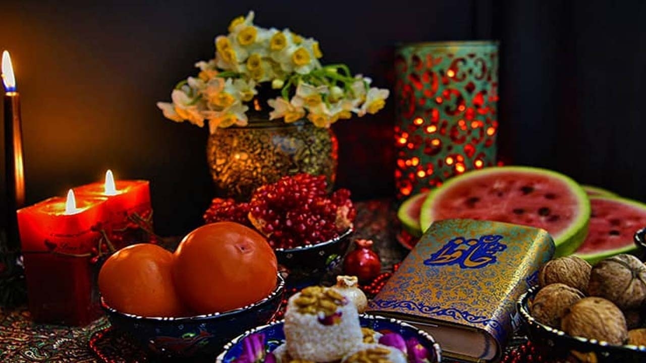 یلدا-نمادی-از-پیوندهای-خانوادگی-