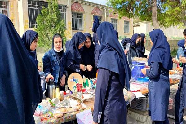 برگزاری-جشنواره-دستسازههای-دانشآموزی-در-ماهنشان