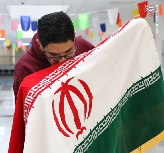 آگاهی-مردم-سد-راه-توطئه‌های-دشمنان-است-