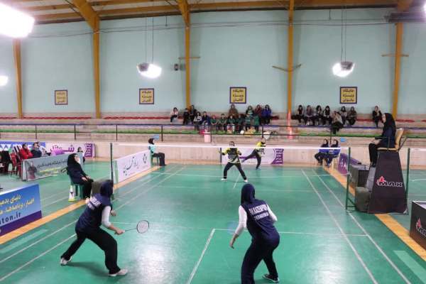 پیروزی-تیم-بدمینتون-زنجان-مقابل-مشهد