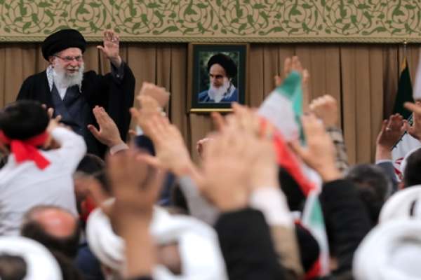 ملّت-ایران-هویت-خود-را-به-رخ-دشمنان-کشید