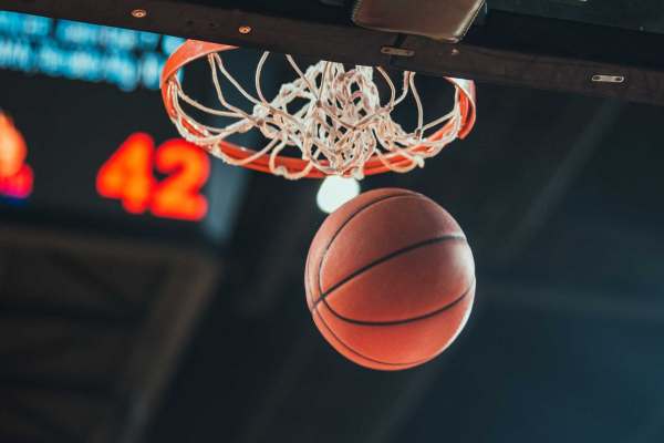 برگزاری-بازی-خانگی-تیم-بسکتبال-قهرمانان-جاوید-زنجان