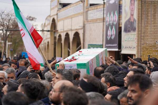 تشییع-شهدای-راهدار-بر-دستان-مردم-قدرشناس-زنجان