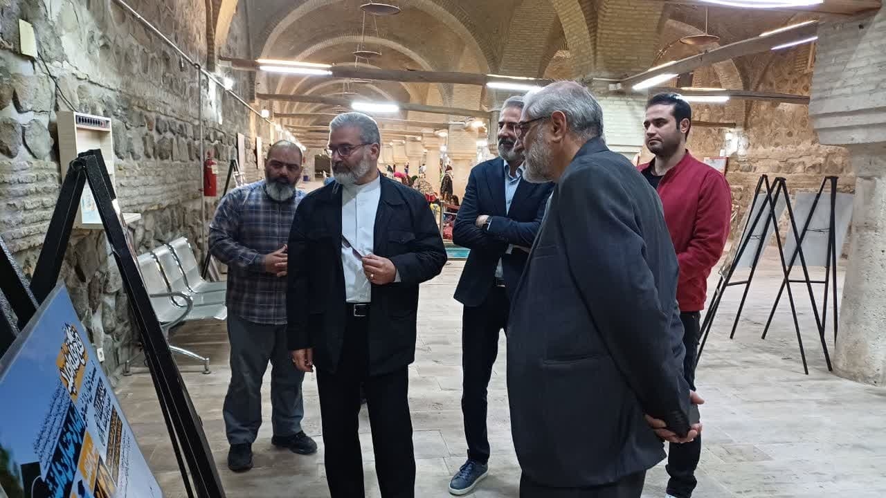 برگزاری-نمایشگاه-عکس-به-روایت-دستاوردهای-انقلاب