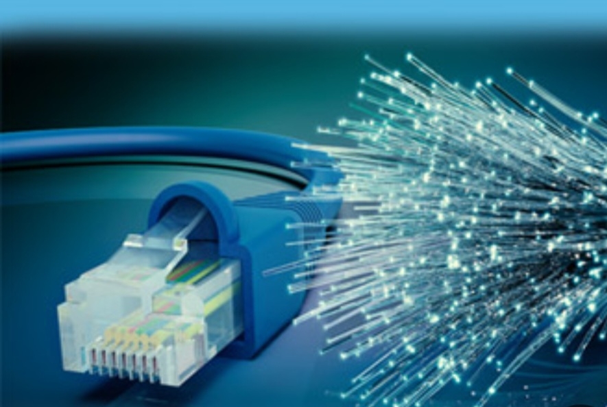 بهرهمندی-۱۸۰۰-مشترک-تجاری-از-خدمات-فیبر-نوری-