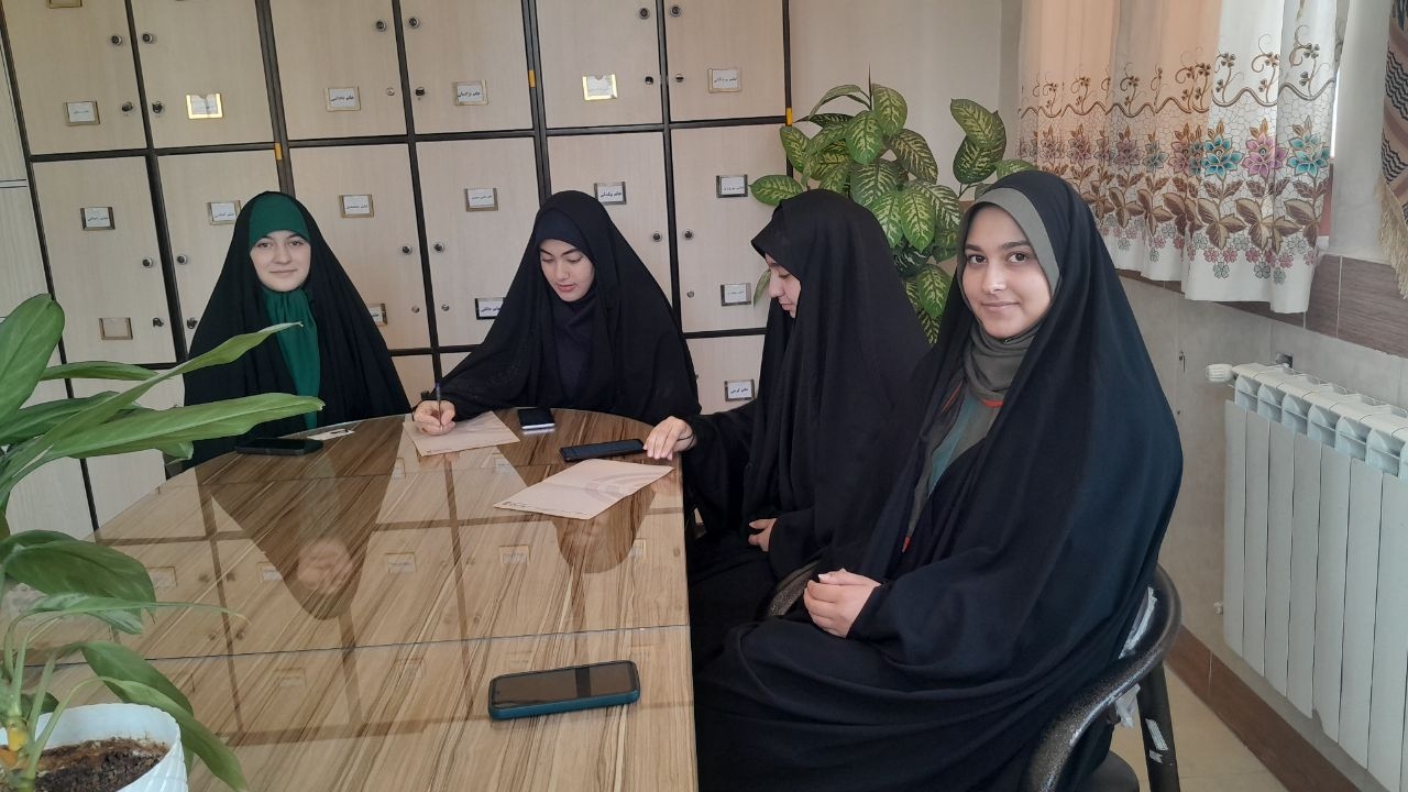 امام-راحل-الگویی-برای-تمام-سنین-