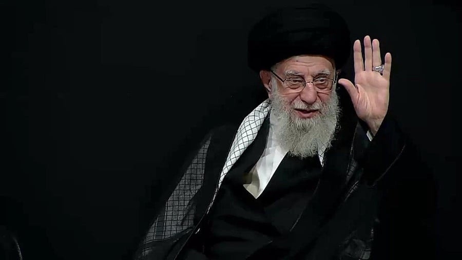 خامنهای-یعنی...