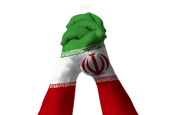 ایران-در-برابر-تهدیدها-کوتاه-نمیآید