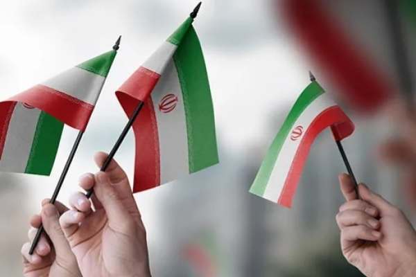 وفاداری-ملت-رمز-عزت-ایران-است-