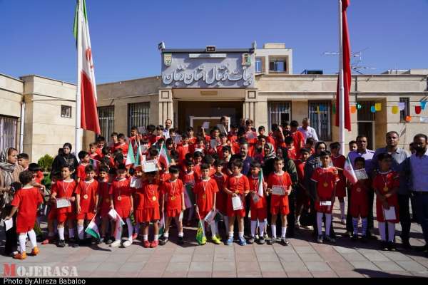 اختتامیه-کلاسهای-فوتبال-تابستانه-در-زنجان
