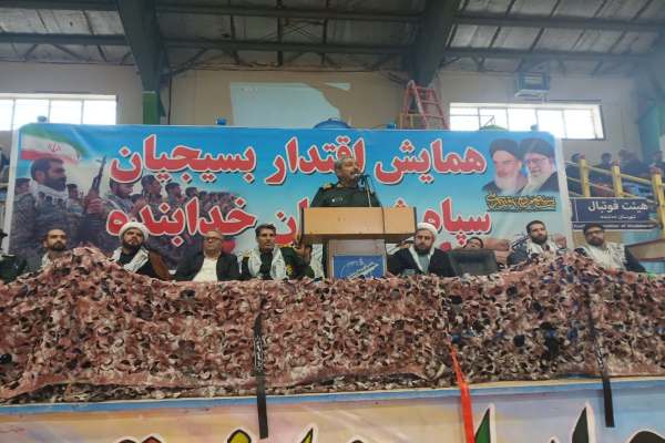 -بسیج-شکست‌ناپذیر-است