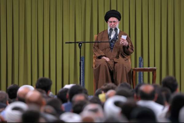 ایران-به-حرکت-رو-به-جلوی-خود-ادامه-می‌دهد