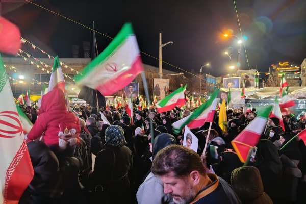 مردم-زنجان-علیه-دشمنان-شعار-«غلط-می‌کنی»-دادند