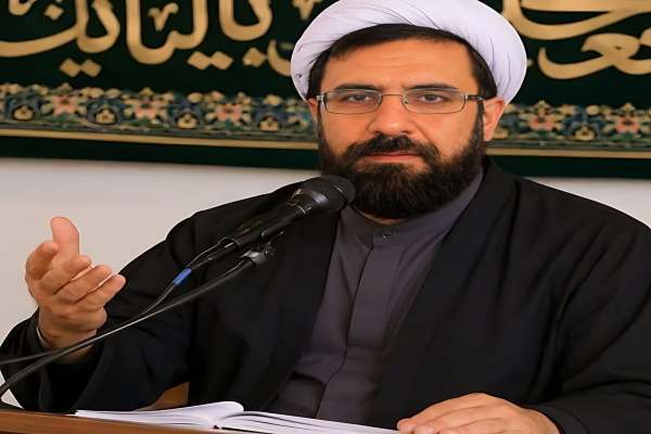 عاشورا-مکتبی-فراملی-برای-استکبارستیزی-است