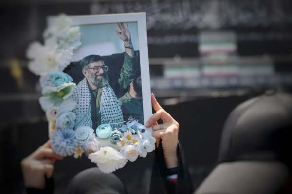 مرد-خدا-نامت-در-دل‌ها-می‌ماند